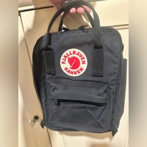 FJALLRAVEN Kånken Mini Backpack black